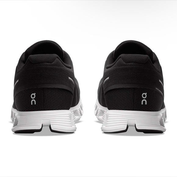 On Cloud 5 Black White Running Sneakers Womens Size 5 - Picture 5 of 9